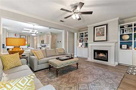 204 Sailors RUN Lakeway, TX 78734