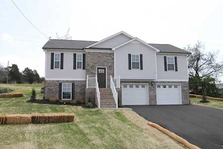 1611 Rugby Ct Columbia, TN 38401