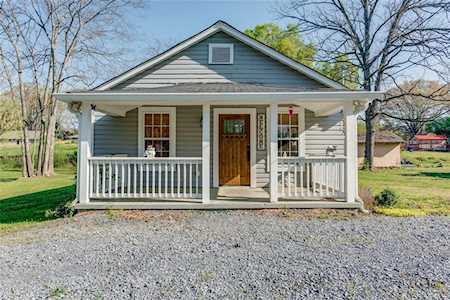 109 Cherry St Adairsville, GA 30103
