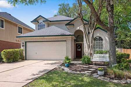 7404 Peabody DR Austin, TX 78729
