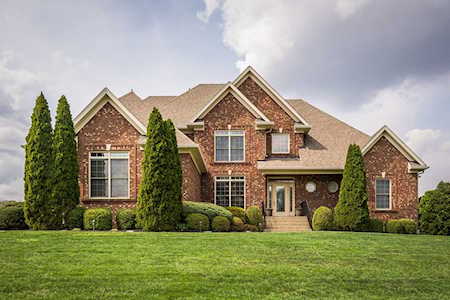 12110 Ridgeview Dr Goshen, KY 40026