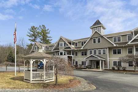 5 Mission Rd #204 Chelmsford, MA 01863