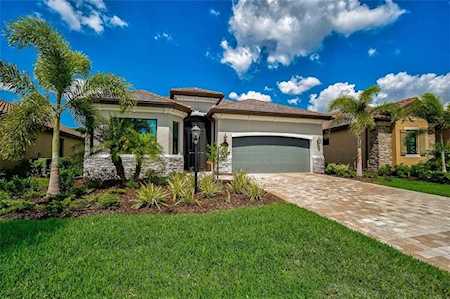 17601 Hickok Belt LOOP Lakewood Ranch, FL 34211