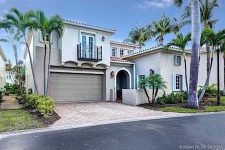 20920 NE 32nd Ave Aventura, FL 33180