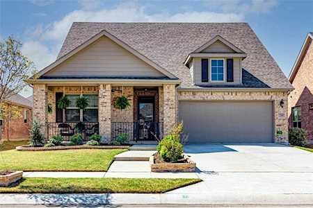 724 Louisville Road Aubrey, TX 76227