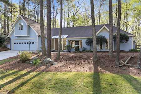 100 River Ridge Ct Roswell, GA 30076