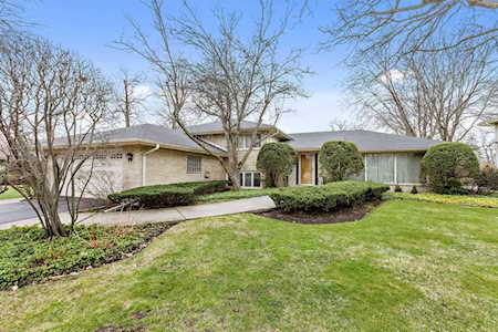6540 N Kilbourn Ave Lincolnwood, IL 60712