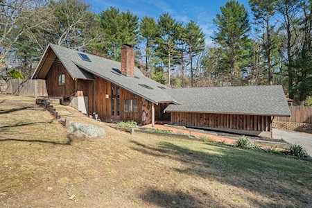 156 Whitford Cir Marshfield, MA 02050