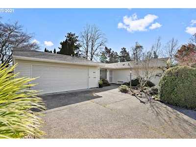 15630 SW Old Orchard Pl Tigard, OR 97224