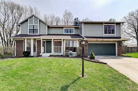 8762 Spend A Buck Ct Indianapolis, IN 46217