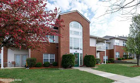 9401 Magnolia Ridge Dr #103 Louisville, KY 40291