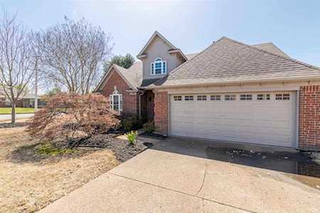 8627 Pantherburn Trce Memphis, TN 38018