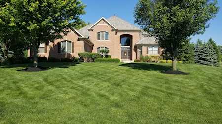 1637 Burr Oak Dr Libertyville, IL 60048