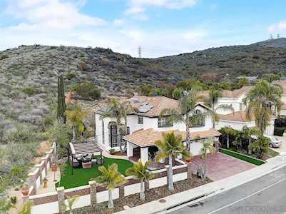 9478 Oviedo St San Diego, CA 92129
