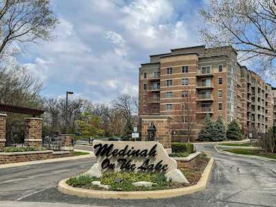125 Lakeview Dr #708 Bloomingdale, IL 60108