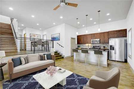 2712 E 12th ST Austin, TX 78702