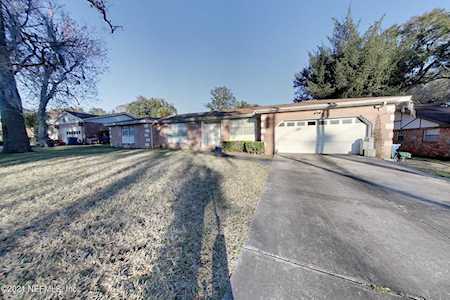 951 Park Forest Ln Jacksonville, FL 32211