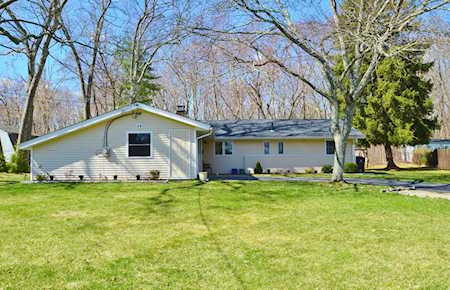 24 Raleigh Rd Framingham, MA 01701
