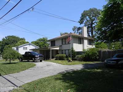 2319 Schumacher Ave Jacksonville, FL 32207
