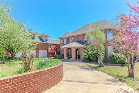 1516 SW 38th St Moore, OK 73160