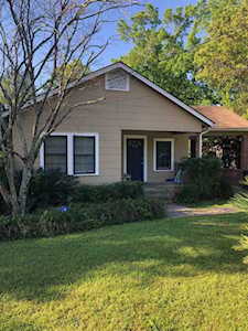 704 Monticello Dr Tallahassee, FL 32303