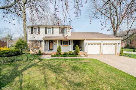 29112 Osborn Rd Bay Village, OH 44140