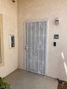 1900 Torrey Pines Dr #114 Las Vegas, NV 89108