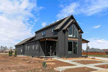 977 E Valley Trail Dr Republic, MO 65738