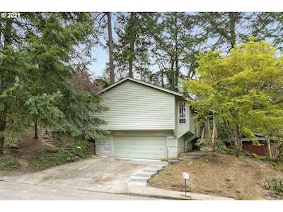 2072 SE Grandview Ct Milwaukie, OR 97267