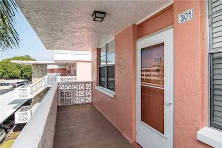 4895 Bay St NE #301 St Petersburg, FL 33703
