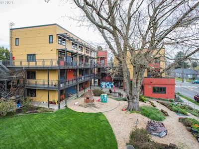 2525 N Killingsworth St #304 Portland, OR 97217