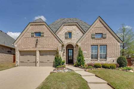 8717 Honeysuckle Drive Argyle, TX 76226
