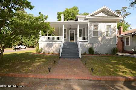 3691 Oak St Jacksonville, FL 32205