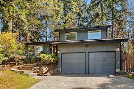 4609 SW 316th Place Federal Way, WA 98023