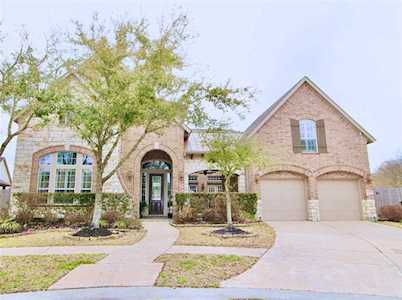 213 Ranchwood Ln Friendswood, TX 77546