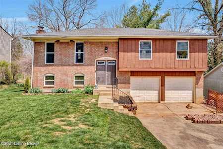 7416 E Orchard Grass Blvd Crestwood, KY 40014