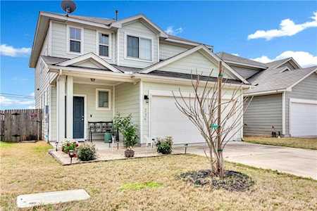 234 Twisted Oaks LN Buda, TX 78610
