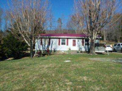 1572 Little Catawba Creek Troutville, VA 24175
