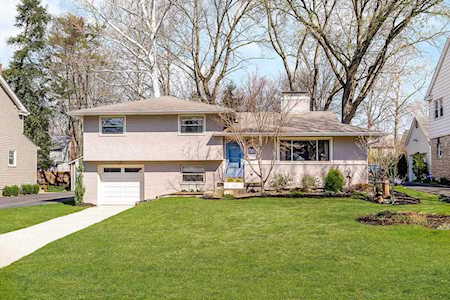 176 Erie Road Columbus, OH 43214