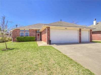 8101 Aaron Dr Oklahoma City, OK 73132