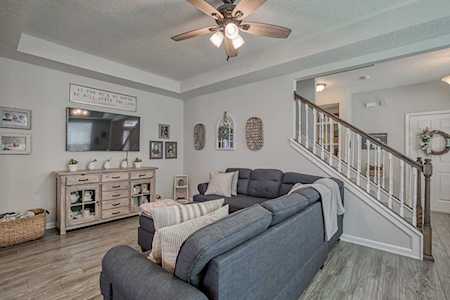 512 Richmond Dr St Johns, FL 32259