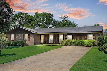 1803 Westover Drive Dothan, AL 36303