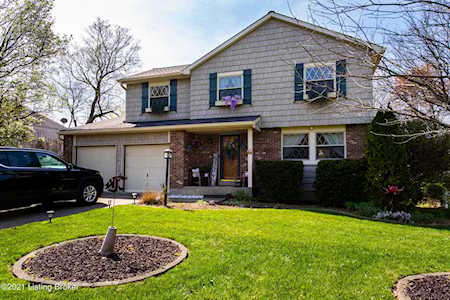 2812 Six Mile Ln Louisville, KY 40220