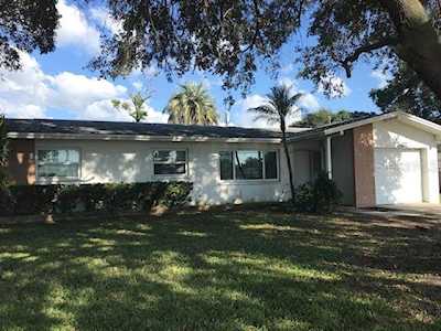 10191 Oakhurst Rd Seminole, FL 33776