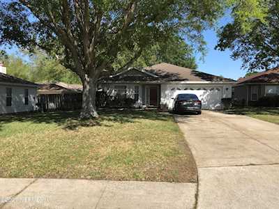 527 Chancellor Dr Jacksonville, FL 32225