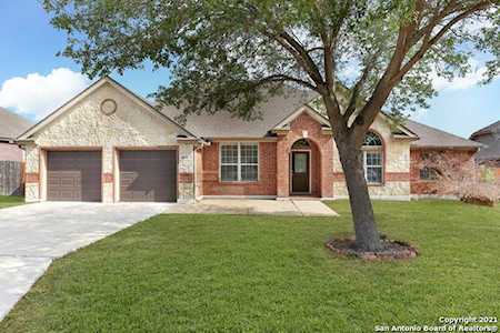 1025 Loma Verde Dr New Braunfels, TX 78130