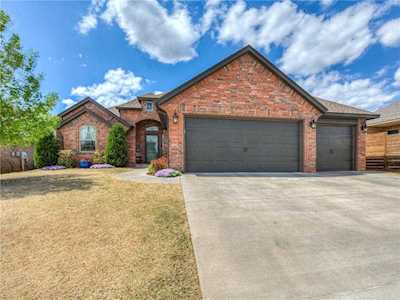 2109 Timber Crossing Yukon, OK 73099
