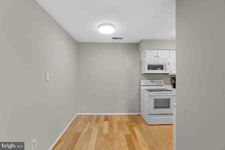 6025 Rock Glen Dr #5-510 Elkridge, MD 21075