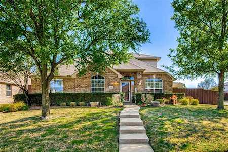 9457 Nightfall Drive Frisco, TX 75035