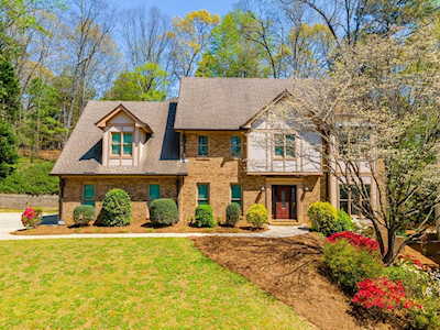 8535 Haven Wood Trl Roswell, GA 30076